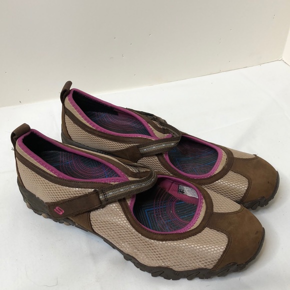 skechers with velcro closures